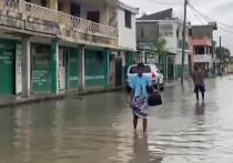 Десятки человек погибли в результате "беспрецедентного" урагана "Мелисса", обрушившегося на Карибский бассейн