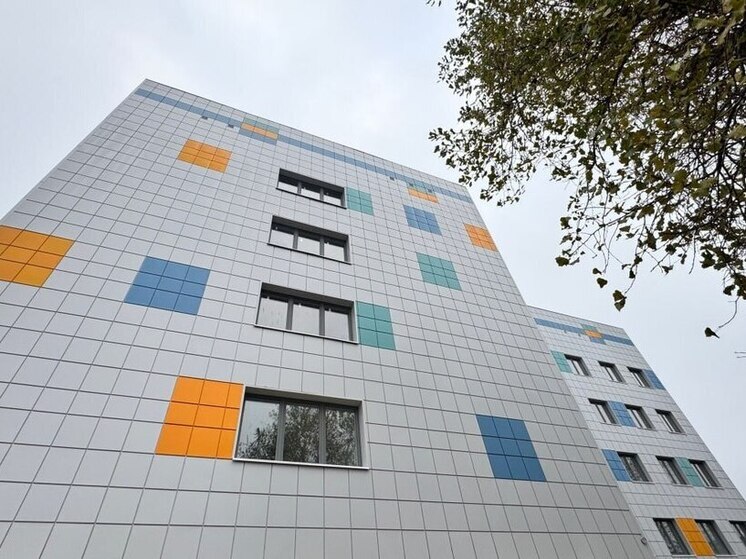 Глава пензенского Минстроя оценил ход строительства новой поликлиники в Кузнецке