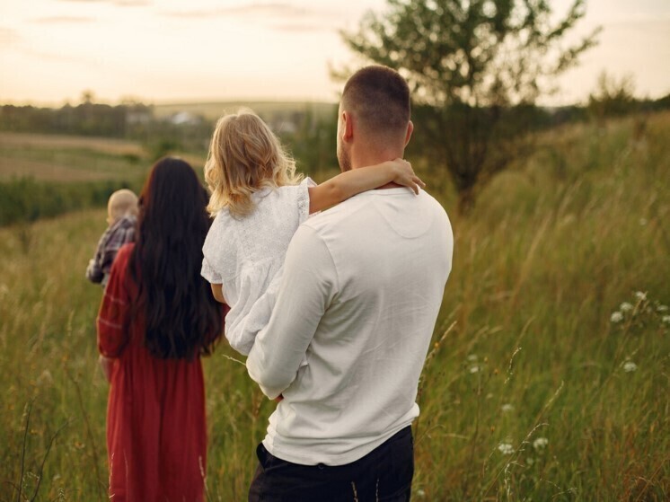 Почти 1000 новосибирских семей получили остаток маткапитала в виде разовой выплаты