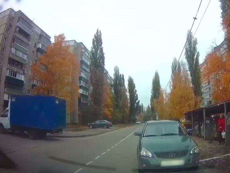 Липчанин нарвался на штраф из-за перестроения на встречную полосу