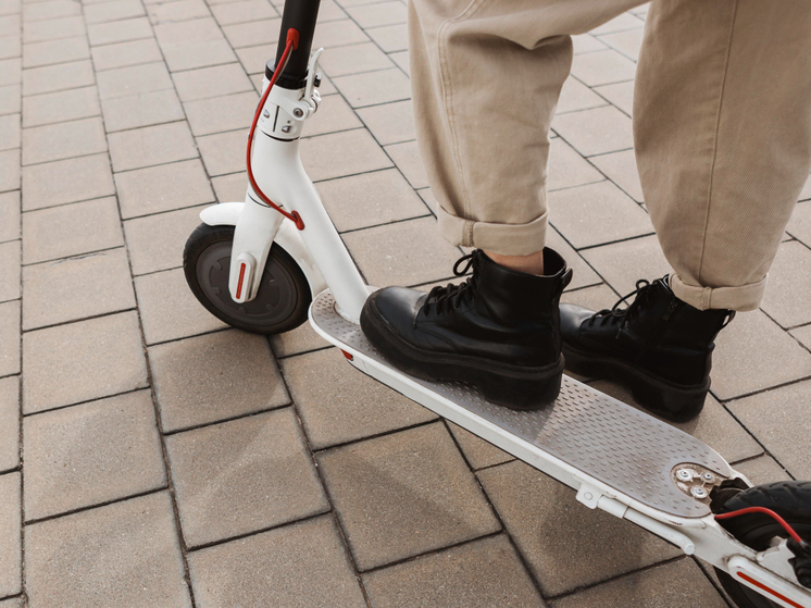 Цена недетской игры: В Рассказово 12-летний мальчик серьезно пострадал на электросамокате