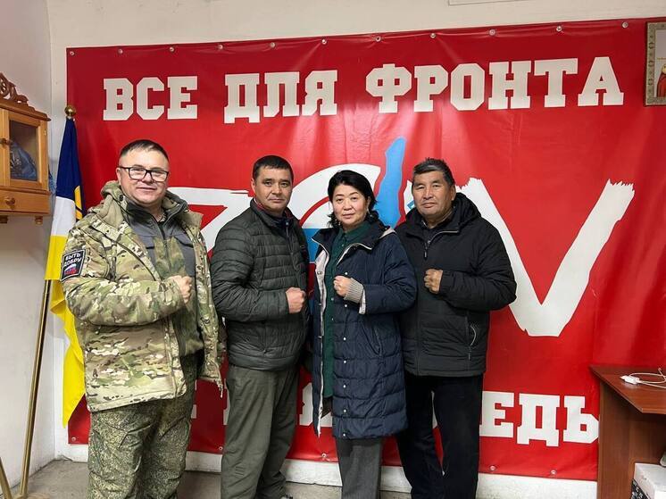 Сельхозкооператив из Бурятии передал армейцам на СВО призовой мотоцикл