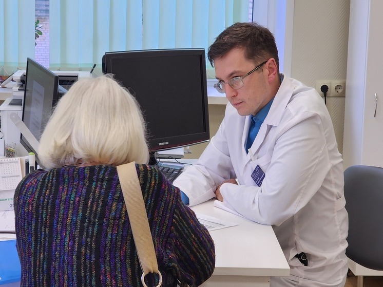 Заведующий протвинской поликлиникой рассказал о профилактике инсультов