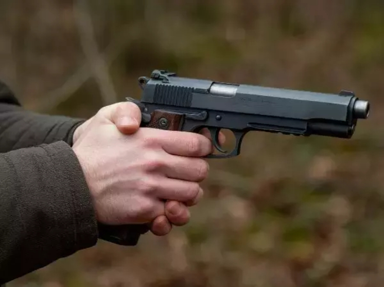 В центре Ростова мужчина застрелил бывшую жену и покончил с собой