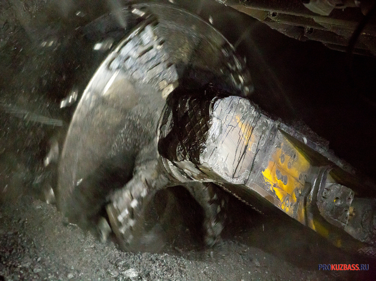 Илья Середюк потребовал от угольщиков Кузбасса строгих мер безопасности на шахтах