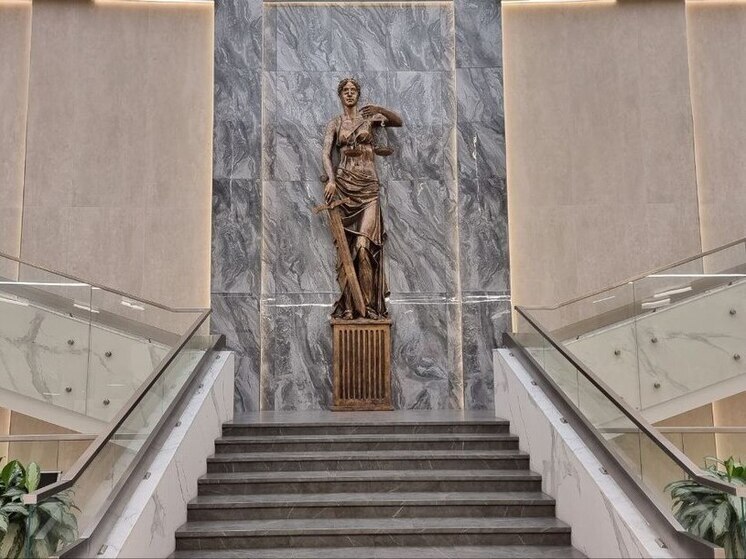 Попавший в кабалу петербургский наркопочтальон отправился в колонию на 18 лет