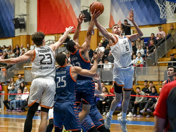 Челябинские баскетболисты прошли в 1/8 Кубка России