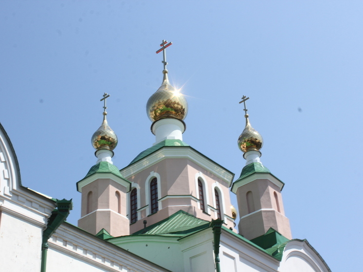 31 октября 2025 года в мире отмечают Хэллоуин, Международный день Черного моря и Всемирный день городов. Узнайте о истории этих дат и о том, какой сегодня православный праздник и народные традиции.