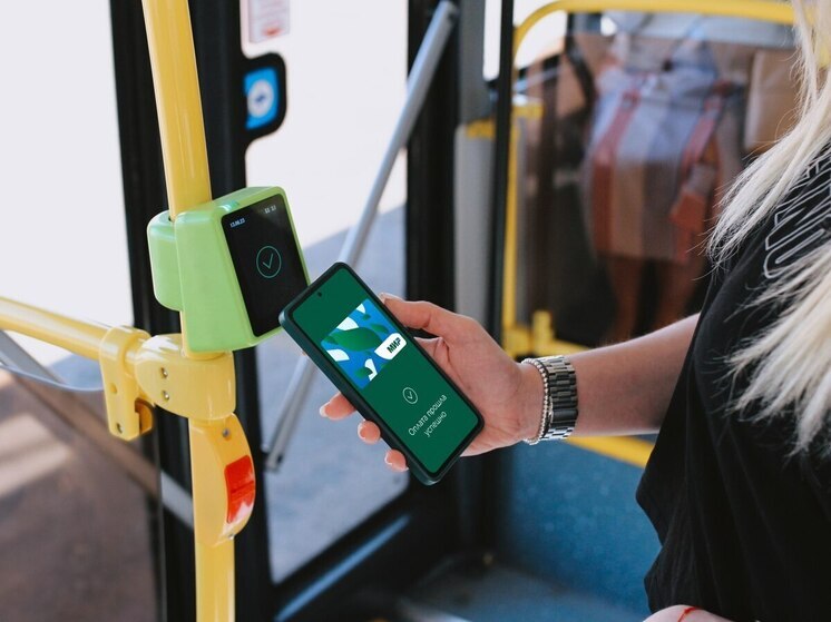 Экономия на каждой поездке: жители Вологды теперь могут ездить на общественном транспорте со скидкой