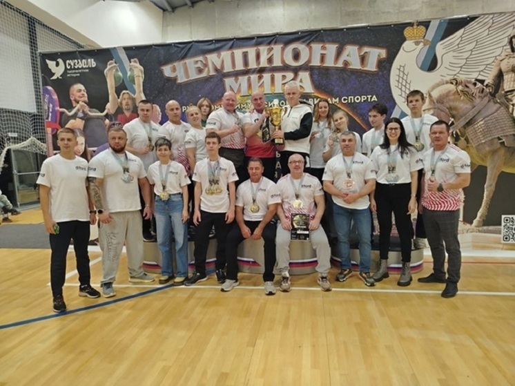 Команда костромских тяжелоатлетов заняла второе место на чемпионате в Суздале