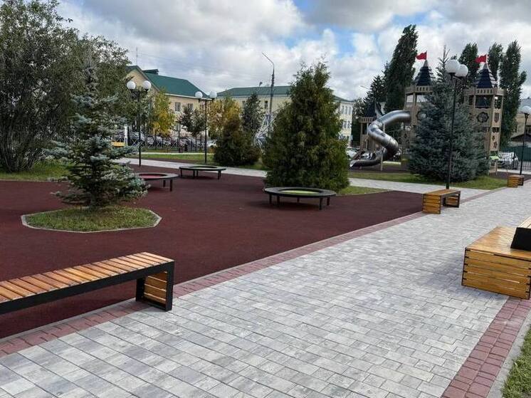 «Зелёная площадь» в Кирсанове преображается: близится финишная прямая