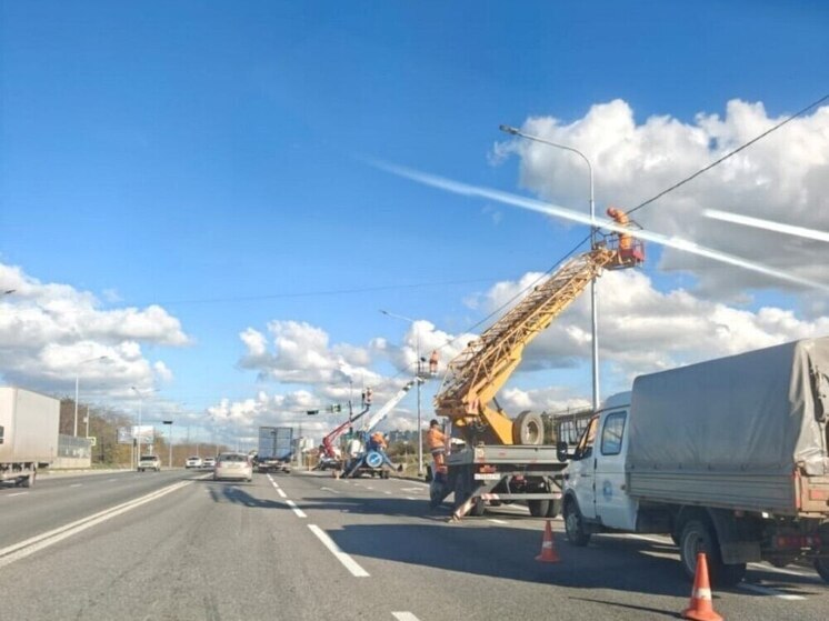 На Западном обходе Симферополя запустили современную систему освещения