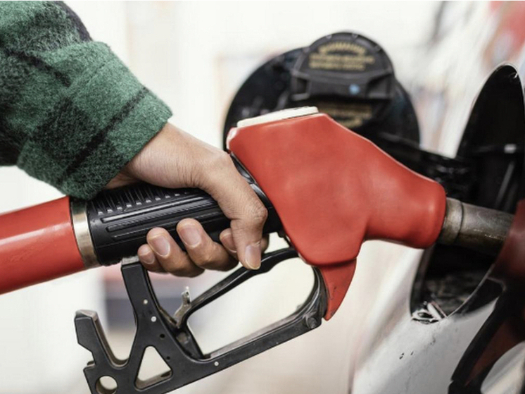 В Новосибирской области резко выросли цены на бензин