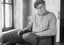 Выдающийся поэт Эдуард Багрицкий родился 3 ноября (22 октября по старому стилю) 1895 года в Одессе — ровно 130 лет назад