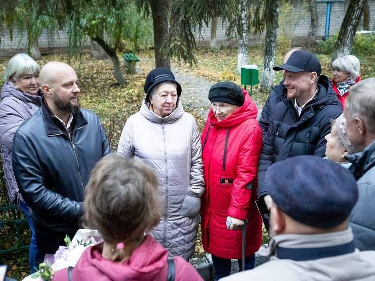 В Курске снесут незаконно установленные гаражи на улице Ломакина