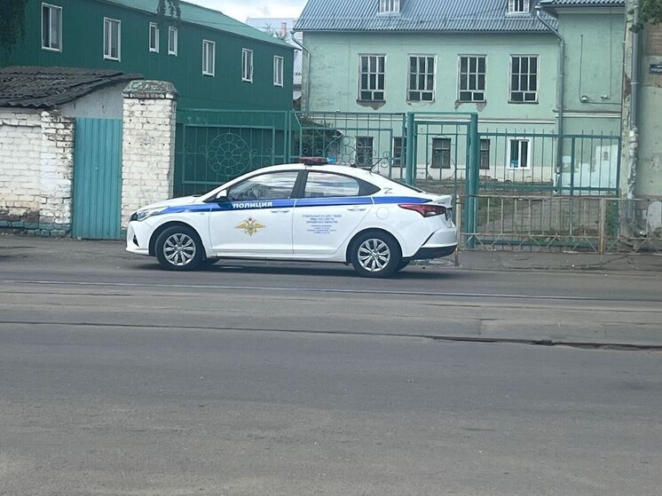 В Орле полиция задержала мужчину при попытке забрать закладку