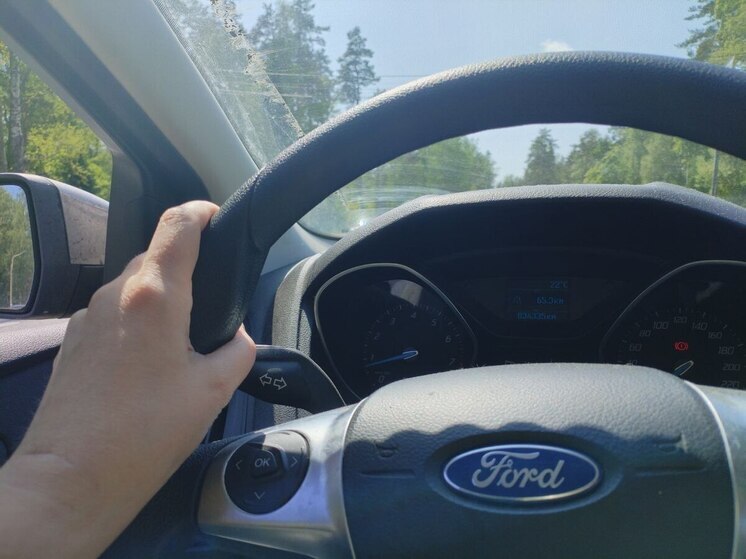 Петербуржцы стали брать автокредиты почти в два раза реже