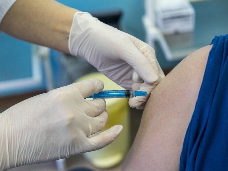 В Челябинской области вакцинацию от клещевого энцефалита завершили более 165 тысяч человек