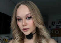 Российская гимнастка Ангелина Мельникова стала музой для известного фотографа, снимающего звезд спорта. Олимпийская чемпионка и двукратная чемпионка мира в личном многоборье поделилась лучшим кадром новой фотосессии.