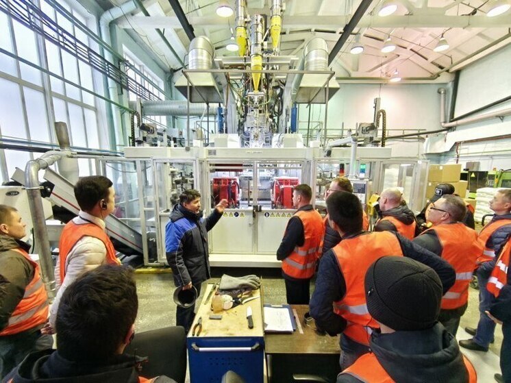 Участники программы «Время СВОих» познакомились с работой предприятий Вурнарского округа