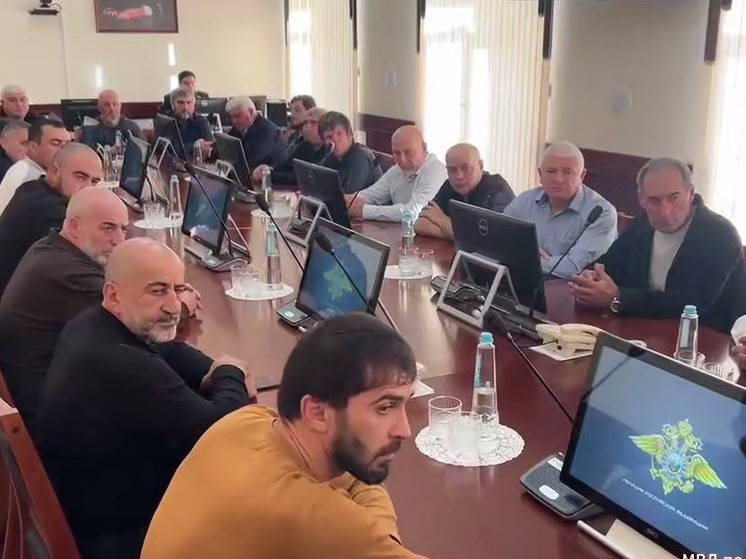 Глава МВД Дагестана лично поблагодарил 34 охотников за помощь в нейтрализации БПЛА