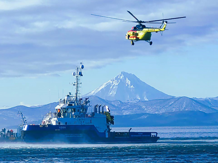 Санавиация провела тренировочную эвакуацию с корабля на Камчатке