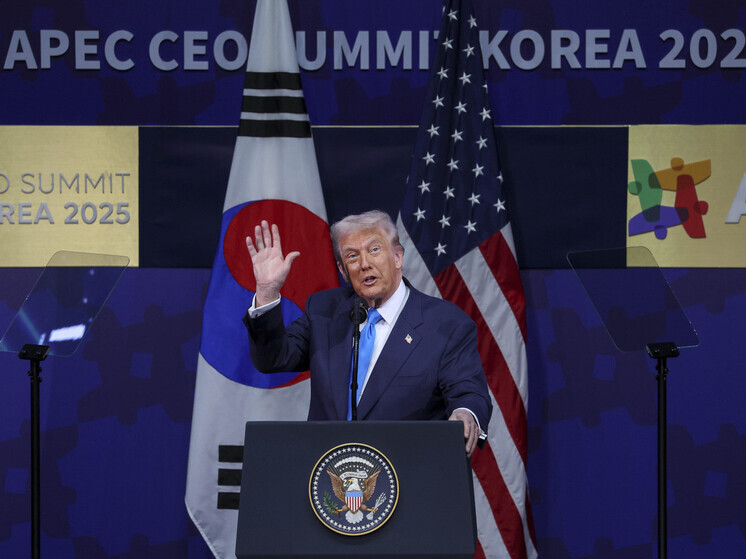 HS: Трамп заявлением о ядерных испытаниях пытается привлечь внимание Путина