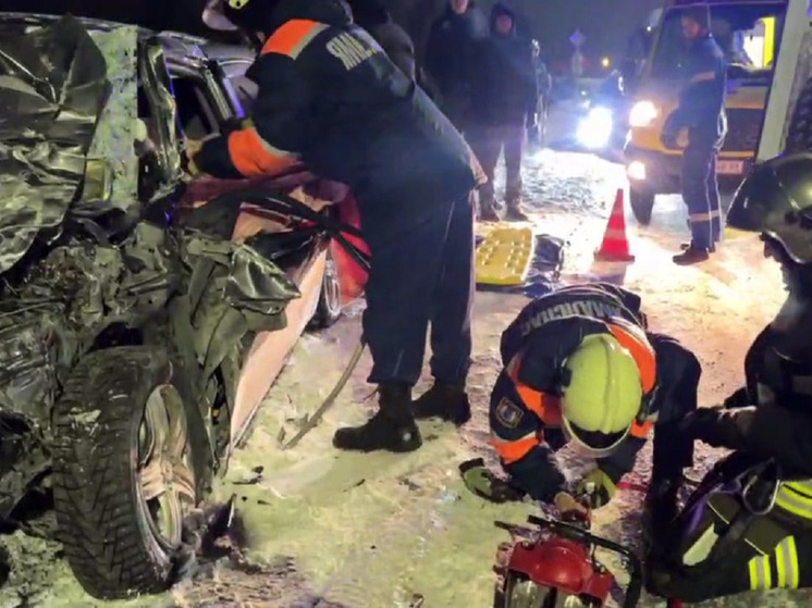 В Салехарде автомобилист пострадал в ДТП с автобусом