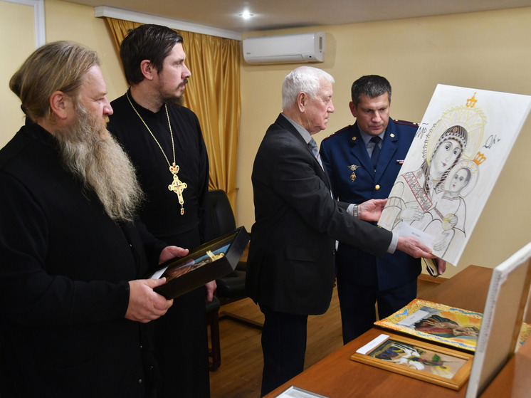 Духовность за решеткой: в Смоленской области выбрали лучшие иконы, написанные осужденными