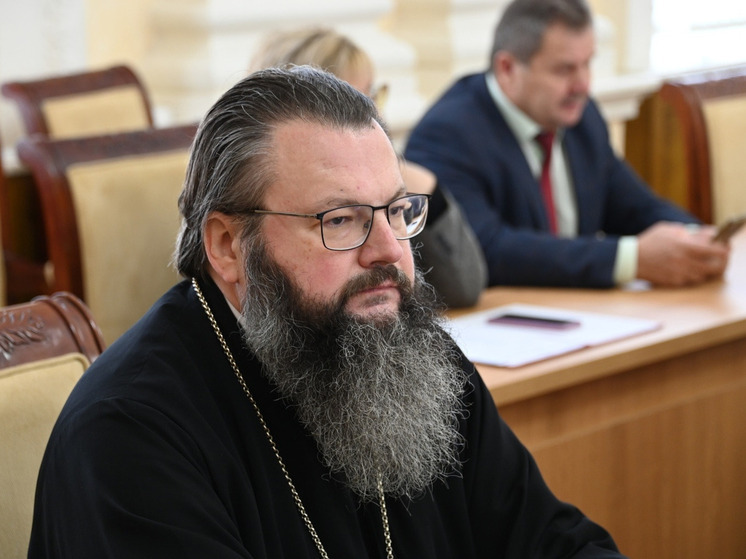Митрополит Исидор принял участие в 21-м заседании Смоленской областной Думы