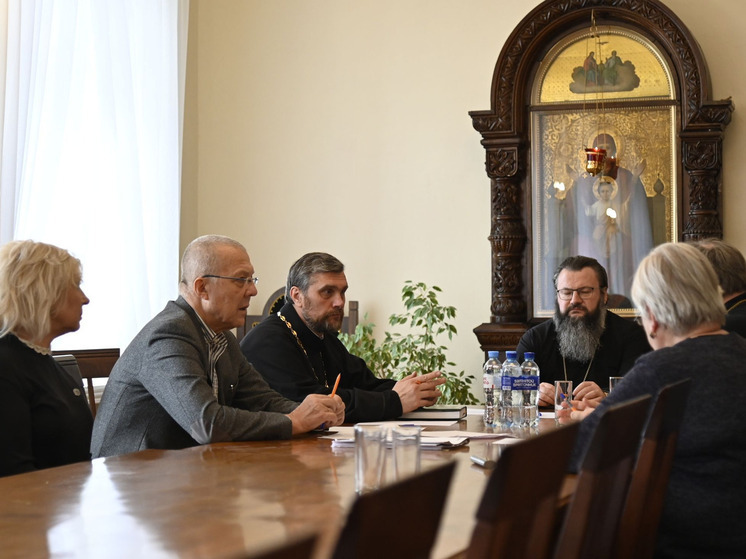 Смоленская епархия создаст спортивно-патриотический центр по итогам совещания о развитии образовательных организаций