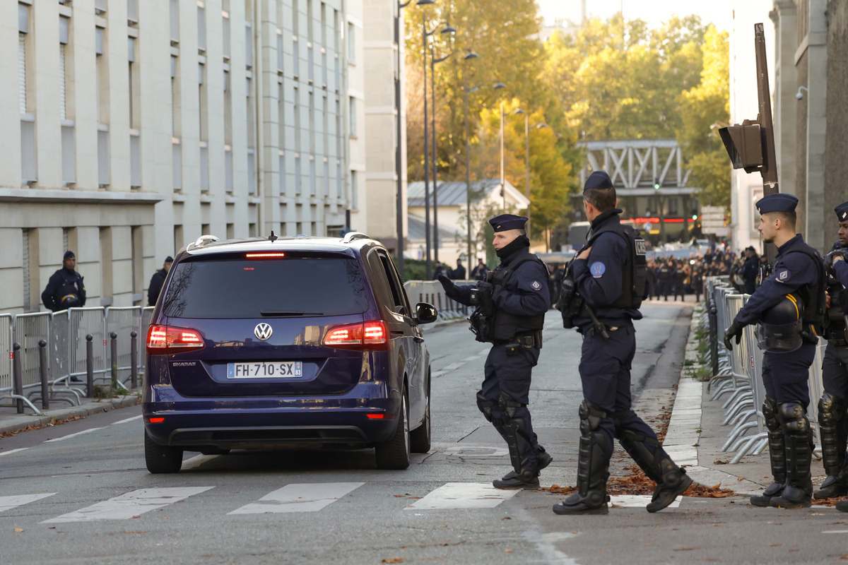 Attacco a laboratorio di metalli preziosi a Lione: ladri armati colpiscono azienda specializzata nella pulizia di metalli preziosi in Francia