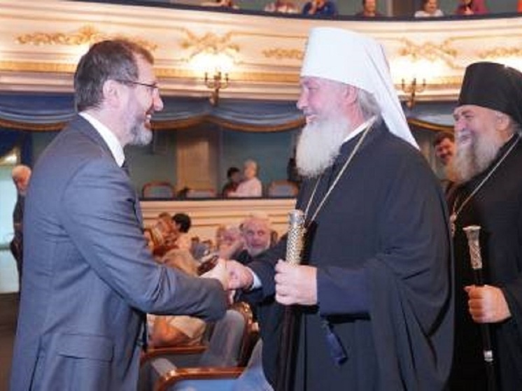 Парламентская встреча прошла в Заксобрании Приангарья в рамках Иннокентьевских чтений