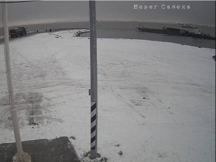 1 паром вышел на перевозку пассажиров между Салехардом и Лабытнанги