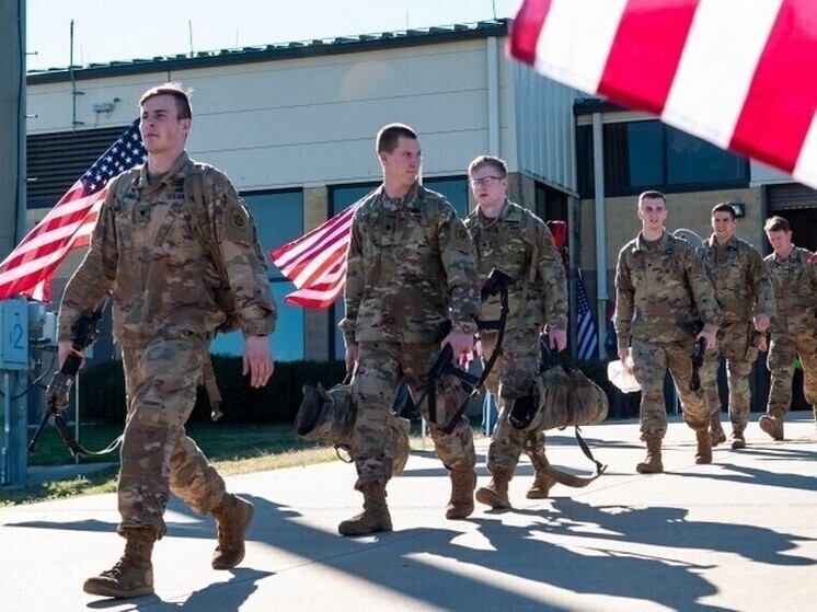 На Украине заявили о выводе войск США из Венгрии, Словакии и Болгарии