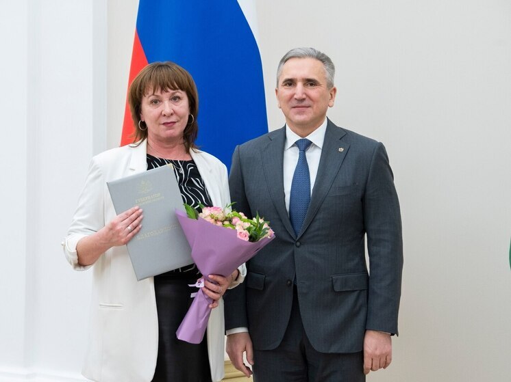 Губернатор Тюменской области вручил награды жителям региона