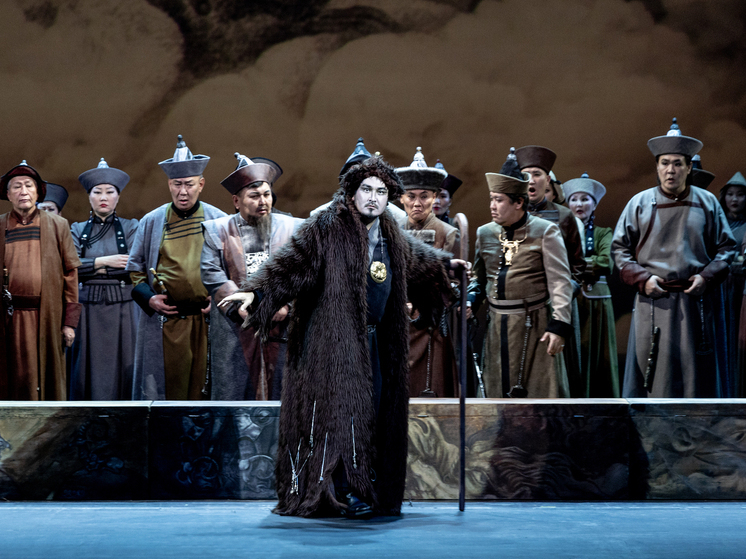 Бурятская опера «Эреэхэн» покорила Москву: зрители не хотели отпускать артистов