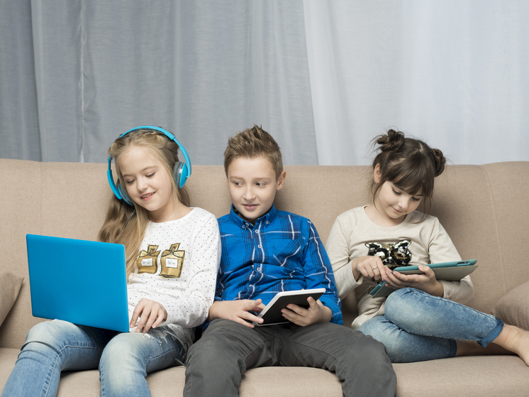 Психологи Запорожской области бьют тревогу: количество детей и подростков, проводящих чрезмерное количество времени за компьютерными играми, продолжает расти
