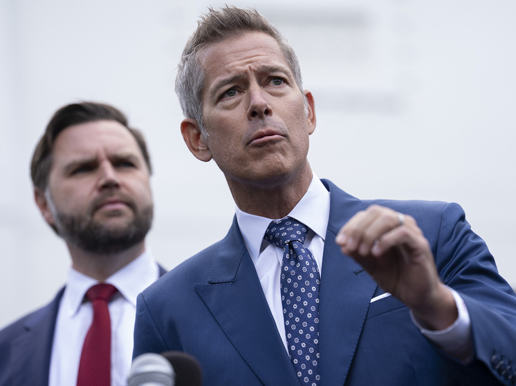 «Мы были там»: НАСА пришлось опровергать слова Кардашьян о полете американцев на Луну