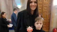 Надя Ручка ударилась в детство