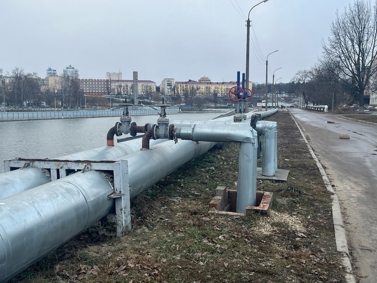 Специалисты Ровеньковского филиала «Единой управляющей компании» устраняют неполадки на системах теплоснабжения