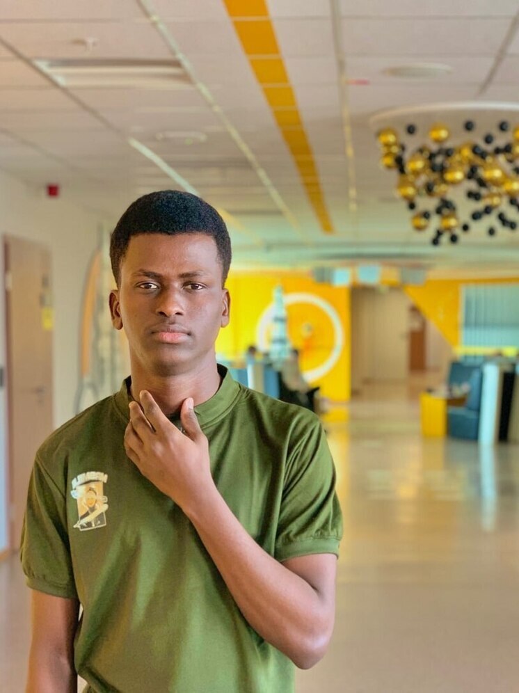 Губернатор Тюменской области пожелал успеха иностранным студентам