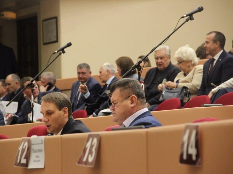 На новые траты из бюджета Саратова выделено 1 млрд рублей