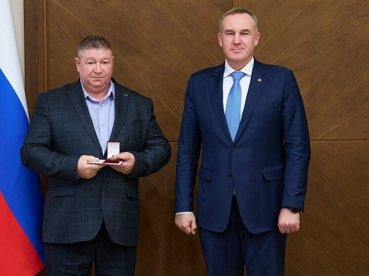 Водители из Нягани удостоены высоких наград за добросовестный труд