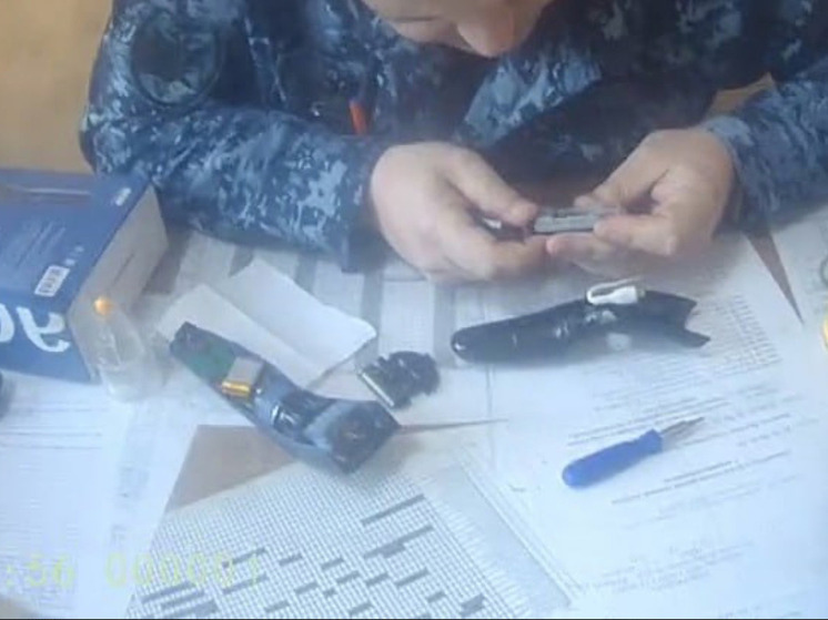 Кемеровчанин оштрафован за попытку передать телефон в СИЗО