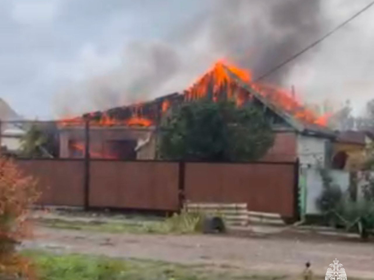 Неисправный удлинитель стал причиной пожара в частном доме Ростовской области