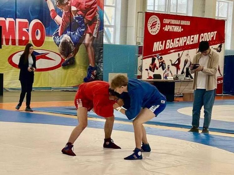 Муравленко принял чемпионат и первенство округа по самбо и боевому самбо