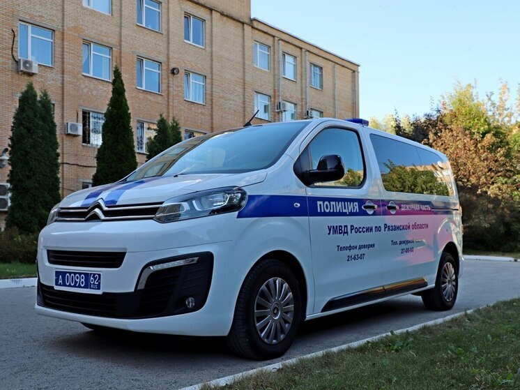 В Рязани двое мужчин украли из гипермаркета 9 ящиков водки для свадьбы