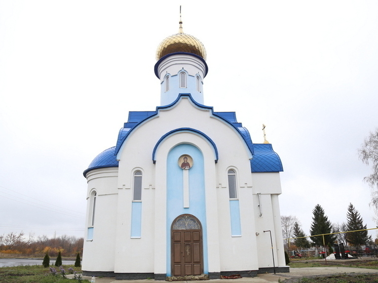 Часовня Александра Невского в Уварове преобразилась: на стенах появились лики небесных покровителей