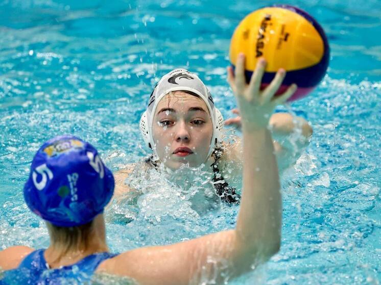 «Динамо-Уралочка» сыграет с венгерскими ватерполистками из «Дунауйварош»